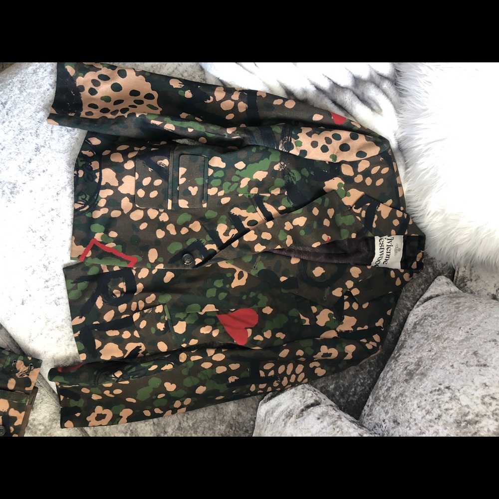 VIVIENNE WESTWOOD mens camo suit. - Picture 5 of 5